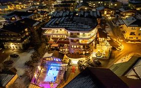 Alpine Hideaway ZILLERTALERHOF - 4 Sterne Superior